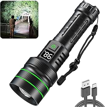 Trektoria – Zoombare LED-zaklamp met langeafstandsbundel en waterdicht ontwerp